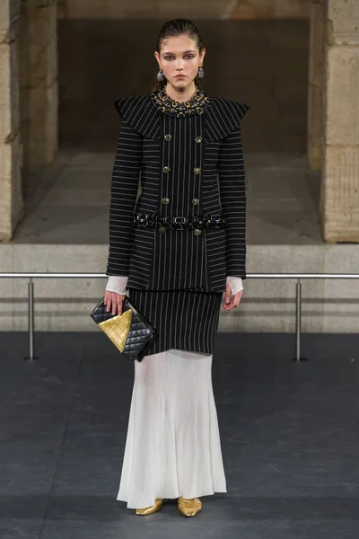 Look 26